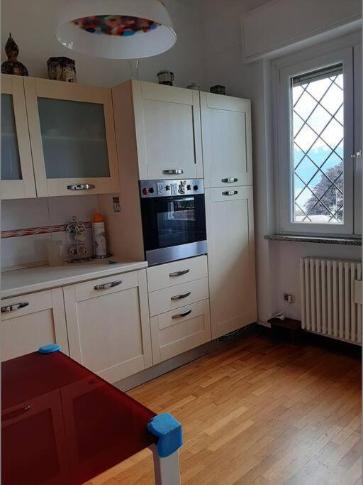 סטרסה La Finestra Sul Lago - In Villa Con Vista E Posto Auto Coperto מראה חיצוני תמונה